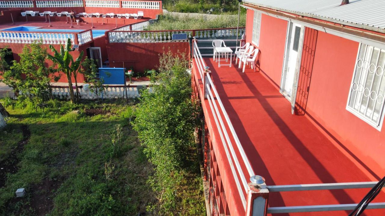 Red Apartman 特雷比涅 外观 照片