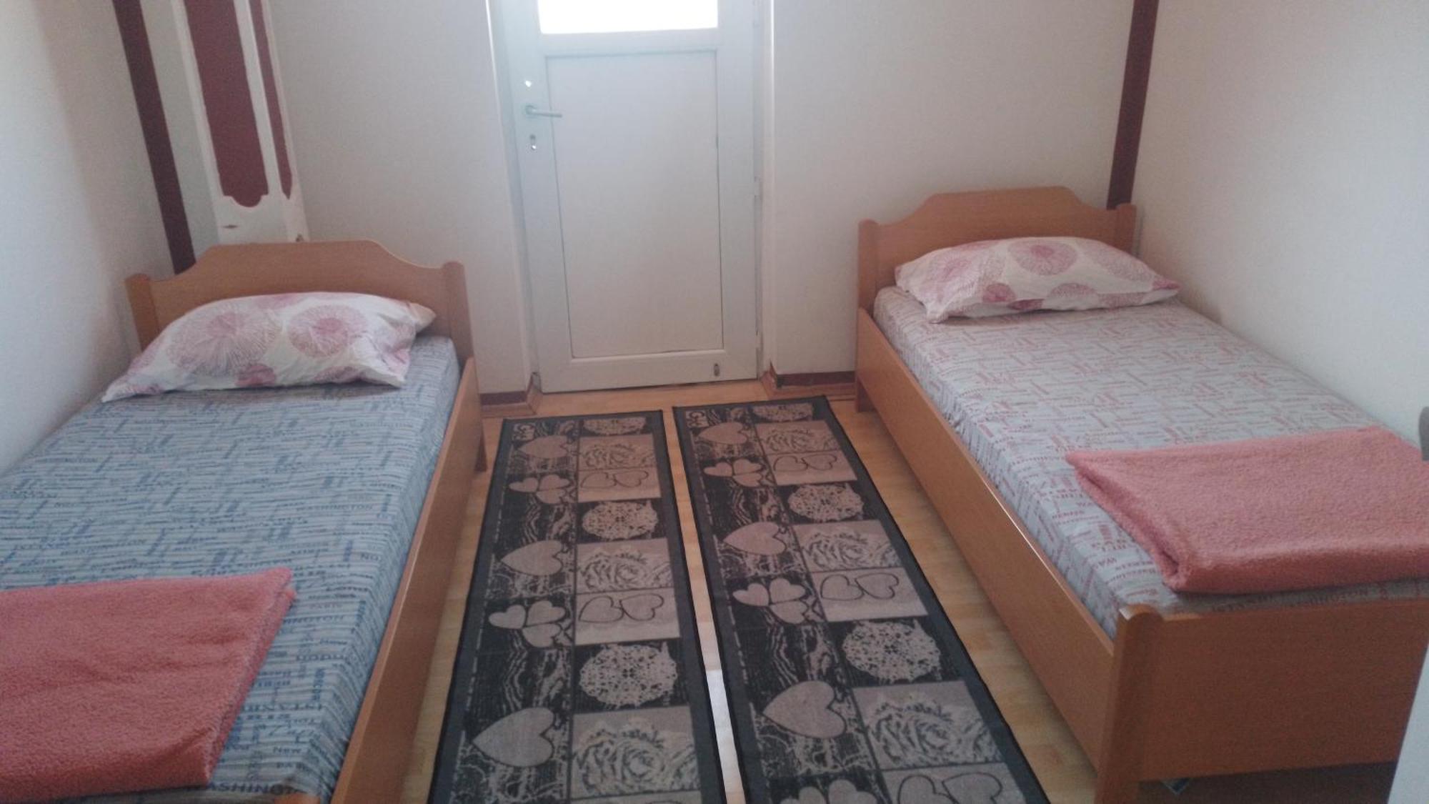 Red Apartman 特雷比涅 外观 照片