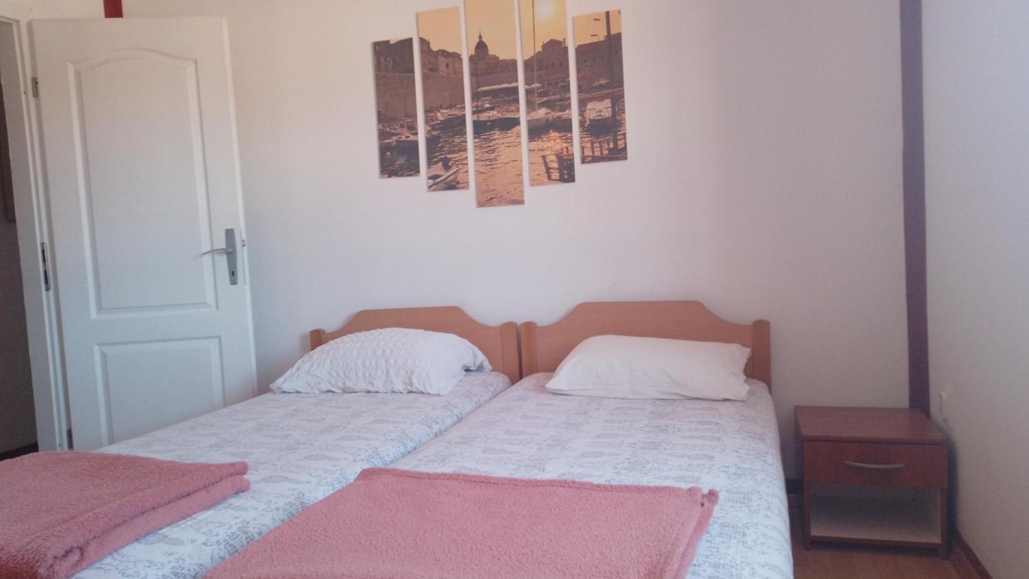 Red Apartman 特雷比涅 外观 照片