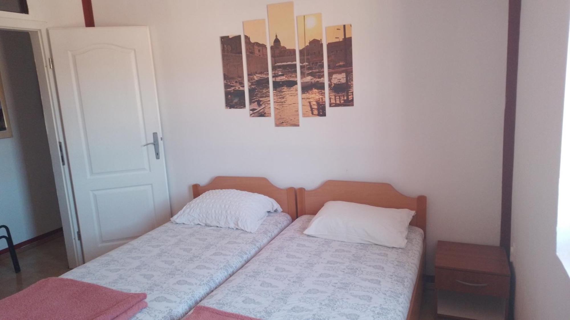 Red Apartman 特雷比涅 外观 照片